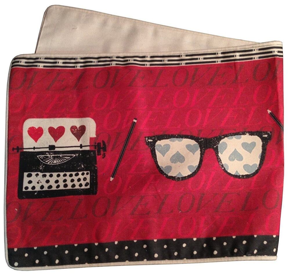Manual Woodworkers Retro Hearts Table Runner Valentine Red Black Ivory 13x36